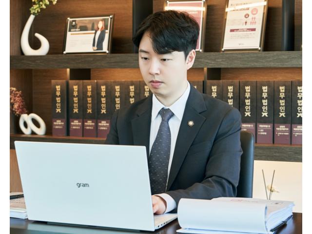 부당이득금반환청구 및 손해배상청구를 한 상황에서 서면 논리를 주장하여 상대방의 청구를 기각시킨 사례